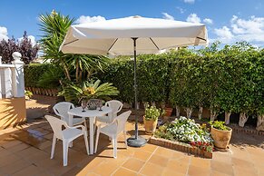Honey Life Villa by Fidalsa