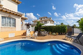 Honey Life Villa by Fidalsa