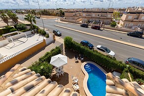 Honey Life Villa by Fidalsa