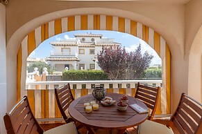 Honey Life Villa by Fidalsa