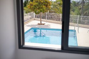 Sunshine Villa by Fidalsa