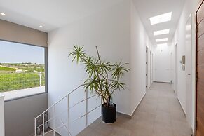 Sunshine Villa by Fidalsa