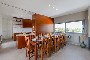 Sunshine Villa by Fidalsa