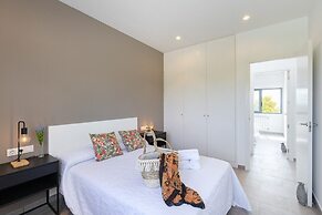 Sunshine Villa by Fidalsa
