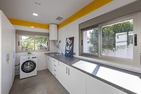 Waterwheel Villa by Fidalsa
