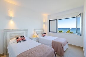 Fidalsa Utopia Junto al mar