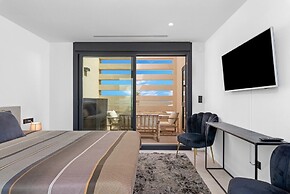 Dreaminblue Villa by Fidalsa
