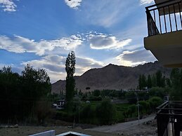 julley ladakh homestay
