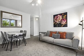 Comfortable Stay Near Melbourne's West End