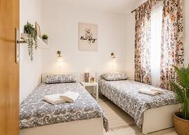 Apartments Villa Mavi, Novalja
