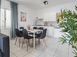 Apartments Villa Mavi, Novalja