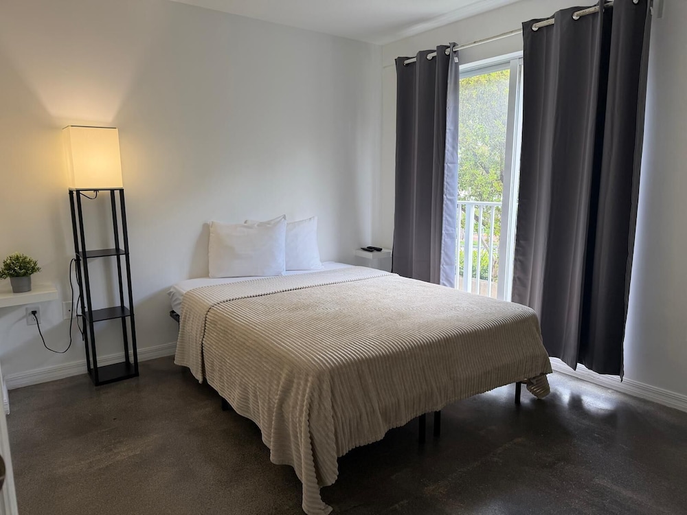 Triangle Suites LLC