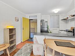 Stylish 1-bed Apartment Near Fremantle