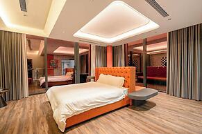 Regal Riverside Villas