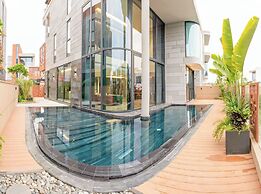 Regal Riverside Villas