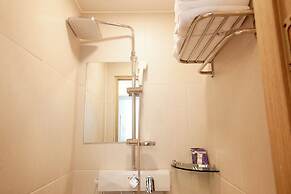 K-Grand Hostel Sinchon