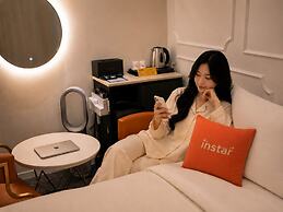 Instar Hotel