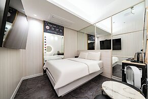 Instar Hotel