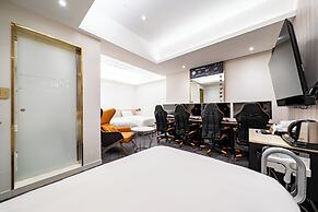 Instar Hotel
