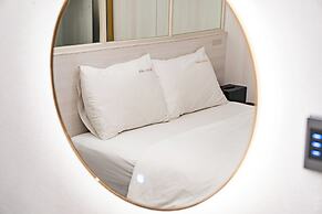 Instar Hotel