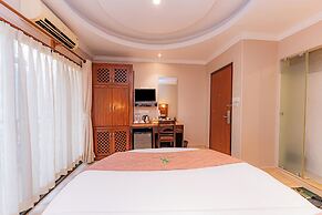 Kuti Resort & Spa