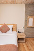 Kuti Resort & Spa
