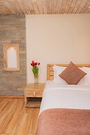 Kuti Resort & Spa