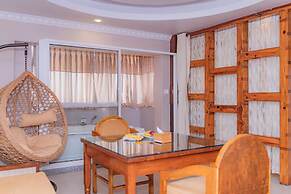 Kuti Resort & Spa