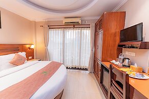 Kuti Resort & Spa