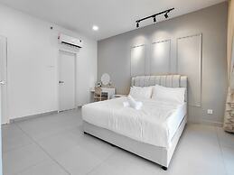 Dorsett Waterfront Subang by Manhattan