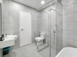Dorsett Waterfront Subang by Manhattan