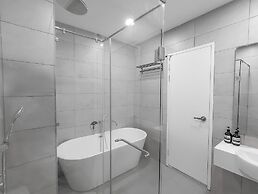 Dorsett Waterfront Subang by Manhattan