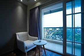 The Sea Valley Heights Puri