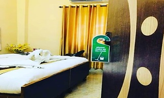 Hotel Aanvi Palace