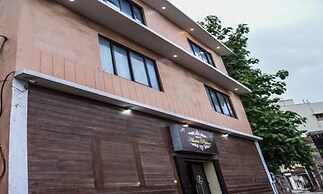 Hotel Aanvi Palace