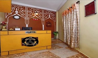 Hotel Aanvi Palace