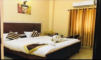 Hotel Aanvi Palace