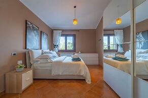 Hotiday Elite Suites Porto Rotondo