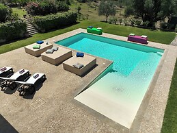 Hotiday Elite Suites Porto Rotondo