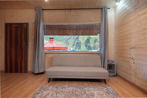Yamunotri Cottages
