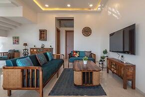 ELIVAAS White House 7BHK Villa