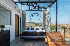 ELIVAAS White House 7BHK Villa