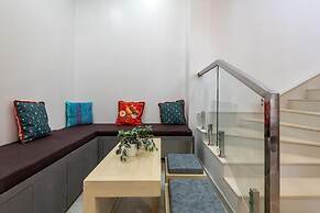 ELIVAAS White House 7BHK Villa