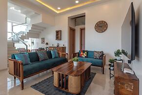 ELIVAAS White House 7BHK Villa
