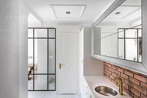 The Eleven by Fragola Apartments