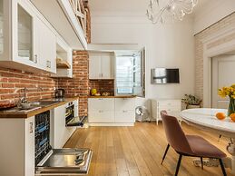 The Eleven by Fragola Apartments