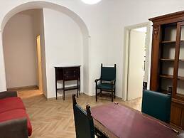 Casa Delle Camelie