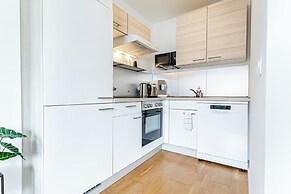 Chic 1BR with 1LV Apt In Central Vienna