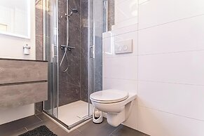 Chic 1BR with 1LV Apt In Central Vienna