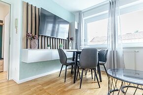 Chic 1BR with 1LV Apt In Central Vienna